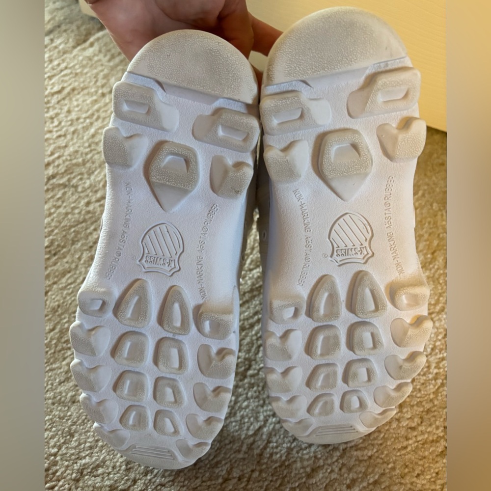 K-Swiss White Women's Sneakers - RARE FIND!!👀 - Picture 10 of 10